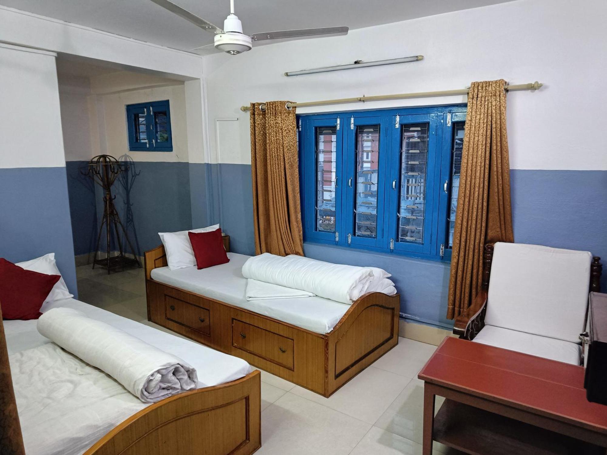 R&R Guest House Pokhara Room photo