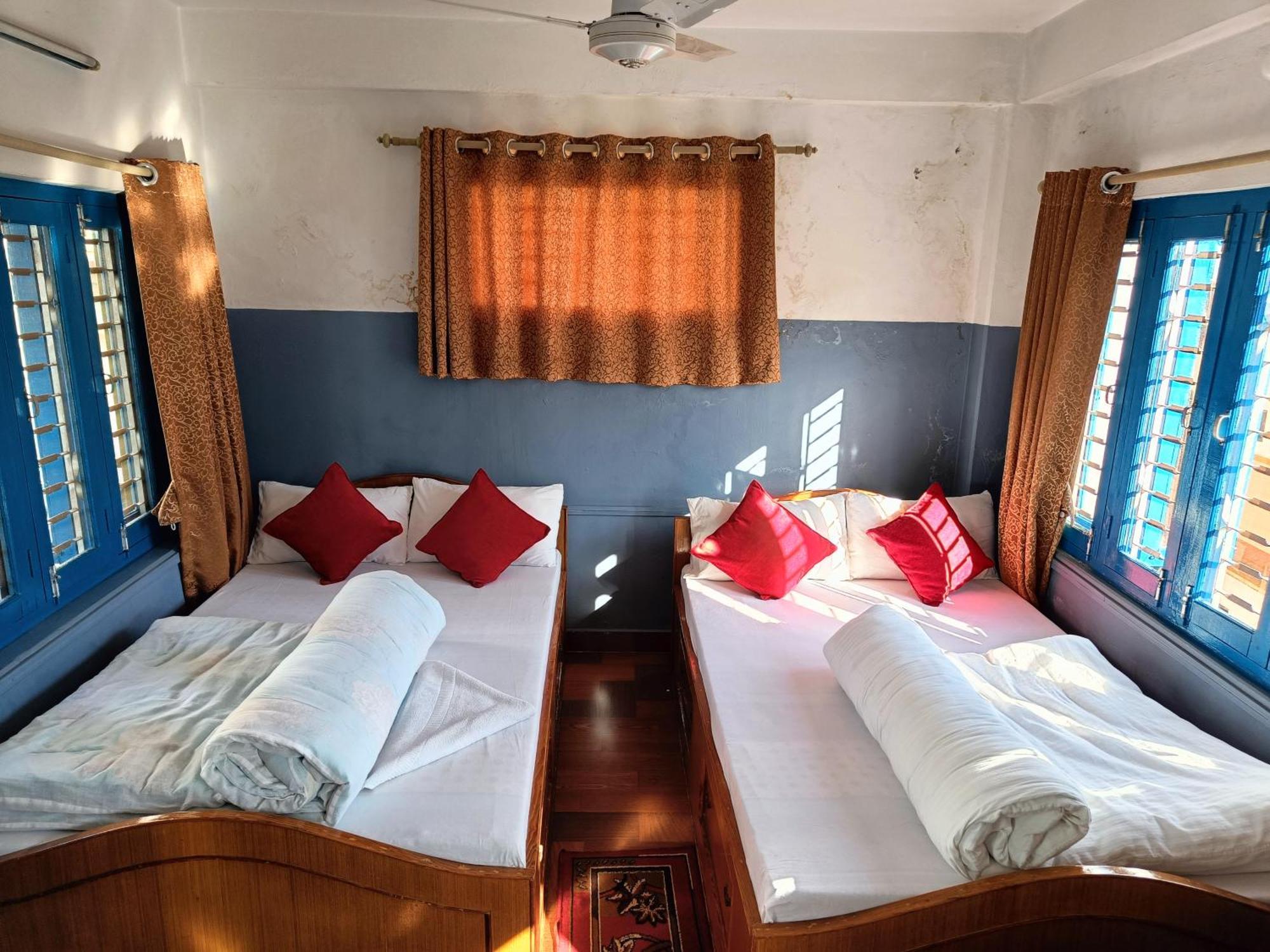 R&R Guest House Pokhara Room photo