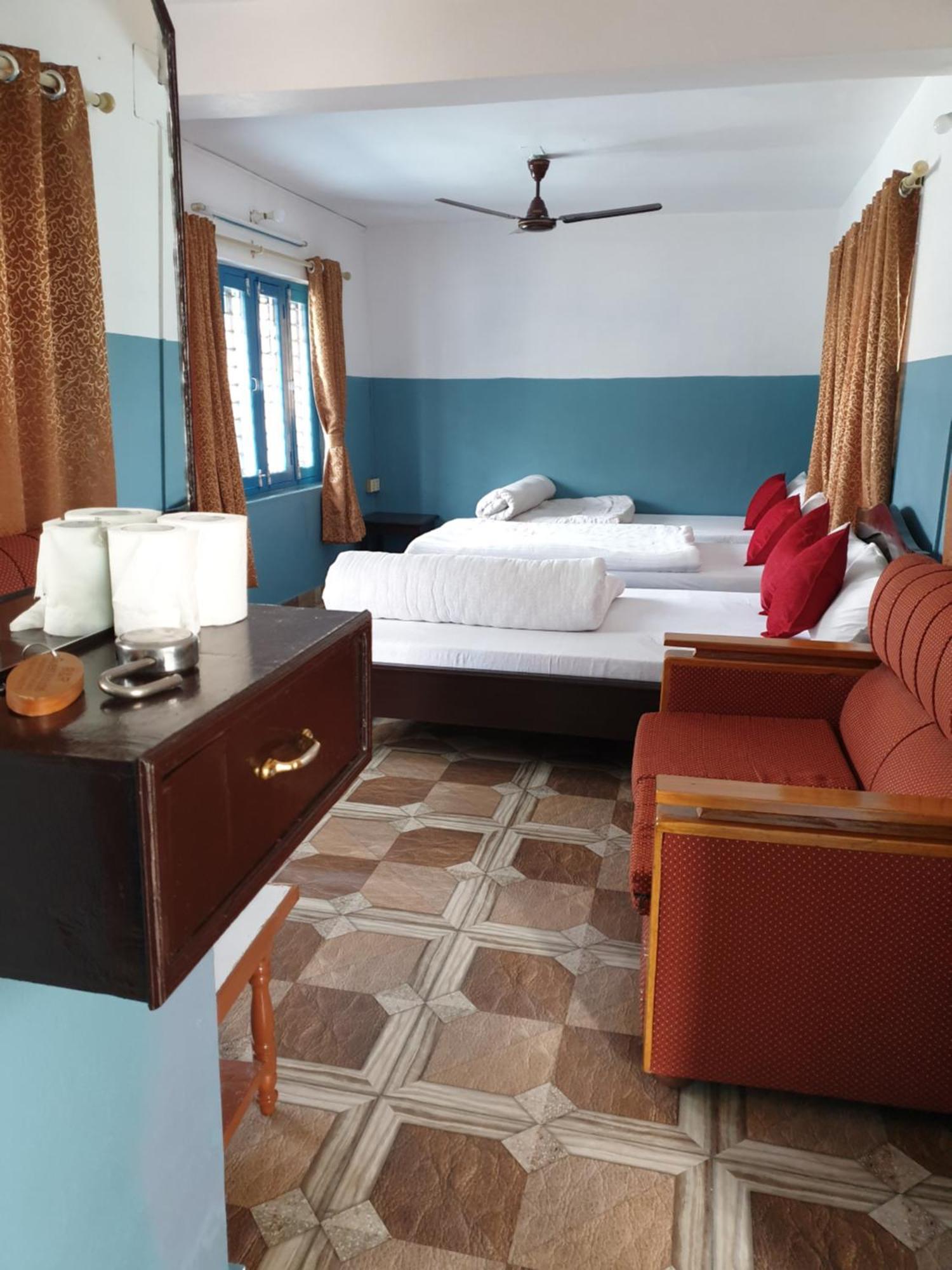 R&R Guest House Pokhara Room photo